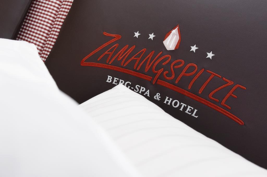 Berg-Spa & Hotel Zamangspitze Sankt Gallenkirch Kültér fotó