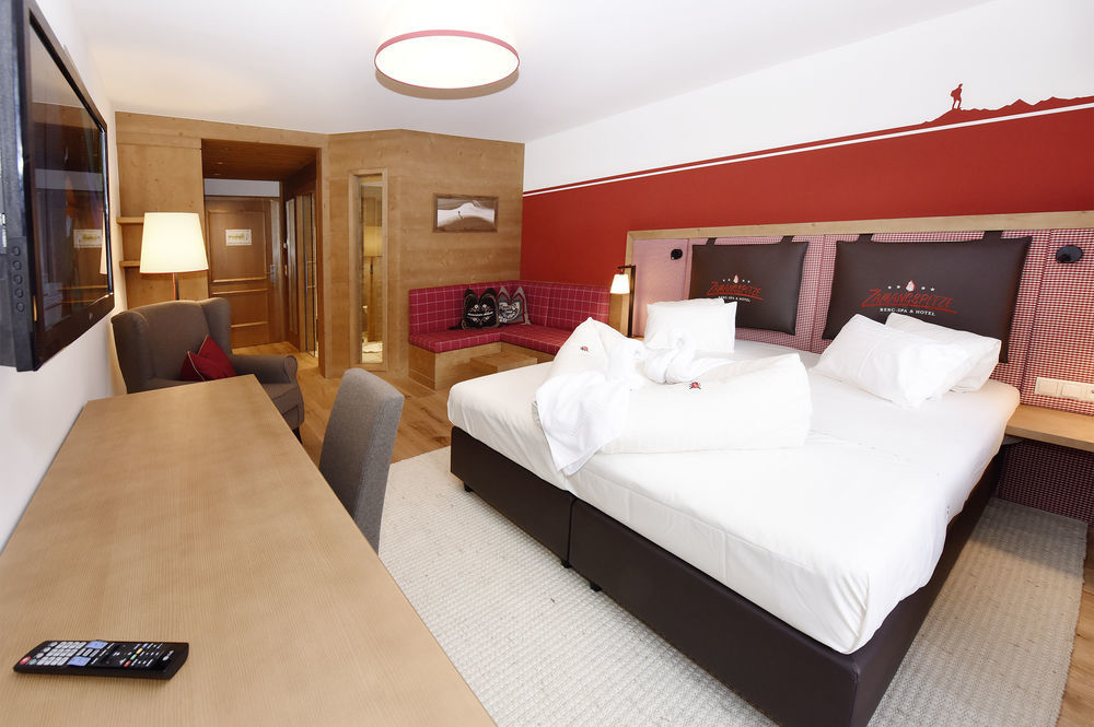 Berg-Spa & Hotel Zamangspitze Sankt Gallenkirch Kültér fotó