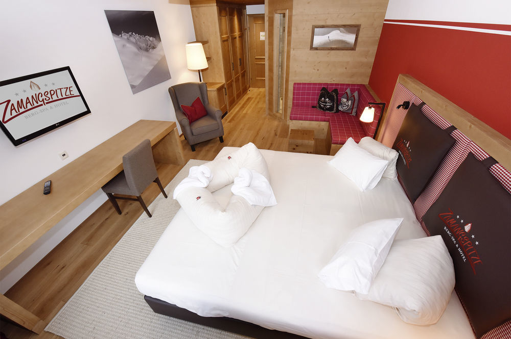 Berg-Spa & Hotel Zamangspitze Sankt Gallenkirch Kültér fotó